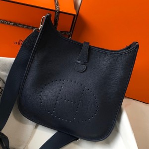 Hermes Evelyne III 29 Bag In Black Clemence Leather